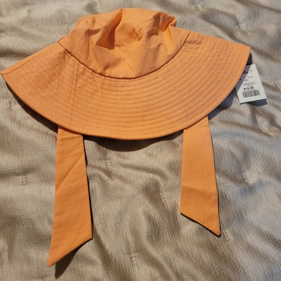 Cute sun hat - Picture 1 of 2